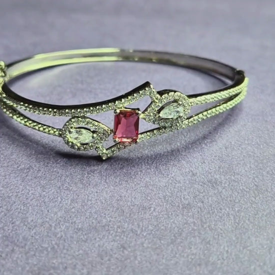 AD stone tennis bracelet close-up, stackable, premium silver, fashion video